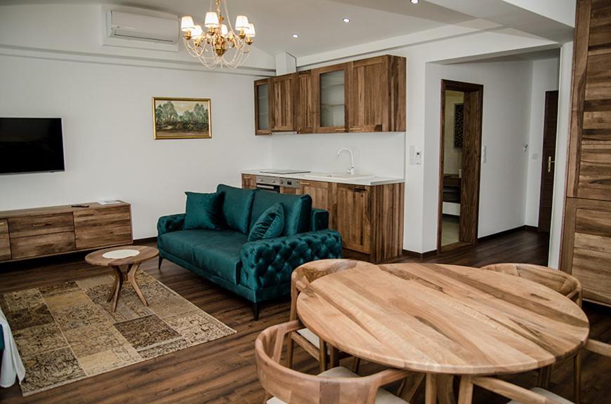 Edemus - Motel & Restaurant Maglaj エクステリア 写真